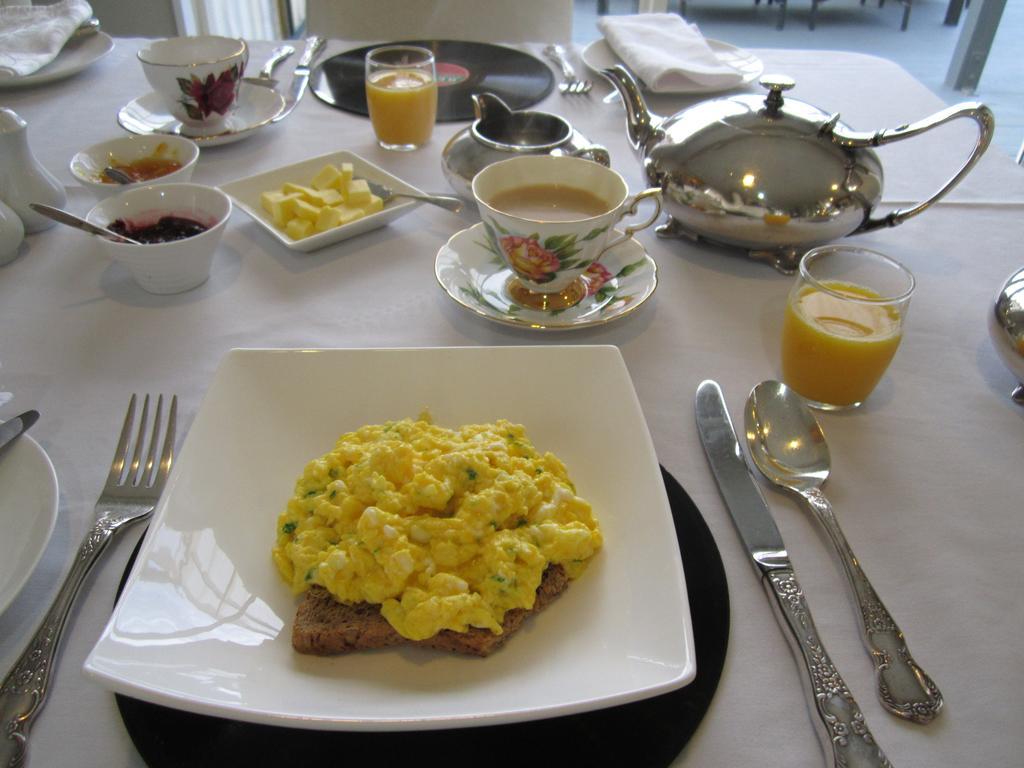 Be My Guest Bed & Breakfast New Plymouth Extérieur photo