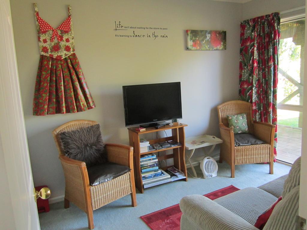 Be My Guest Bed & Breakfast New Plymouth Extérieur photo